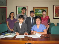 contract signing.JPG