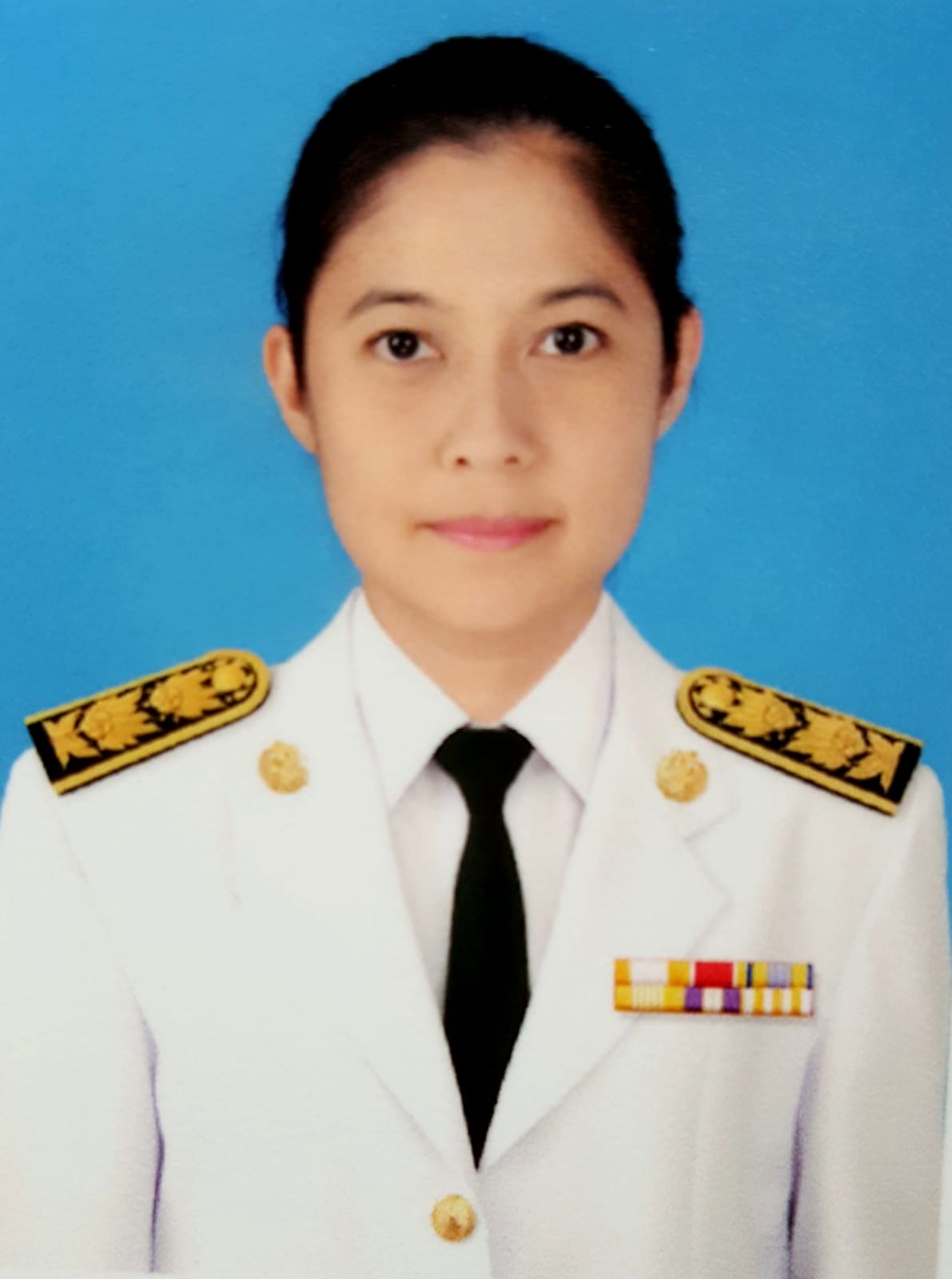 Ms.Dejchaisri Suthathip