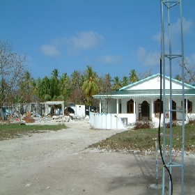 Gemendhoo Is., Dhaalu Atoll Affected House & No-damaged Mosque