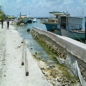 Vilufushi Is., Thaa Atoll Damaged Quay.
