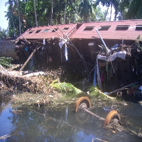 Galle District (Hikkaduwa)Train Wreck 02